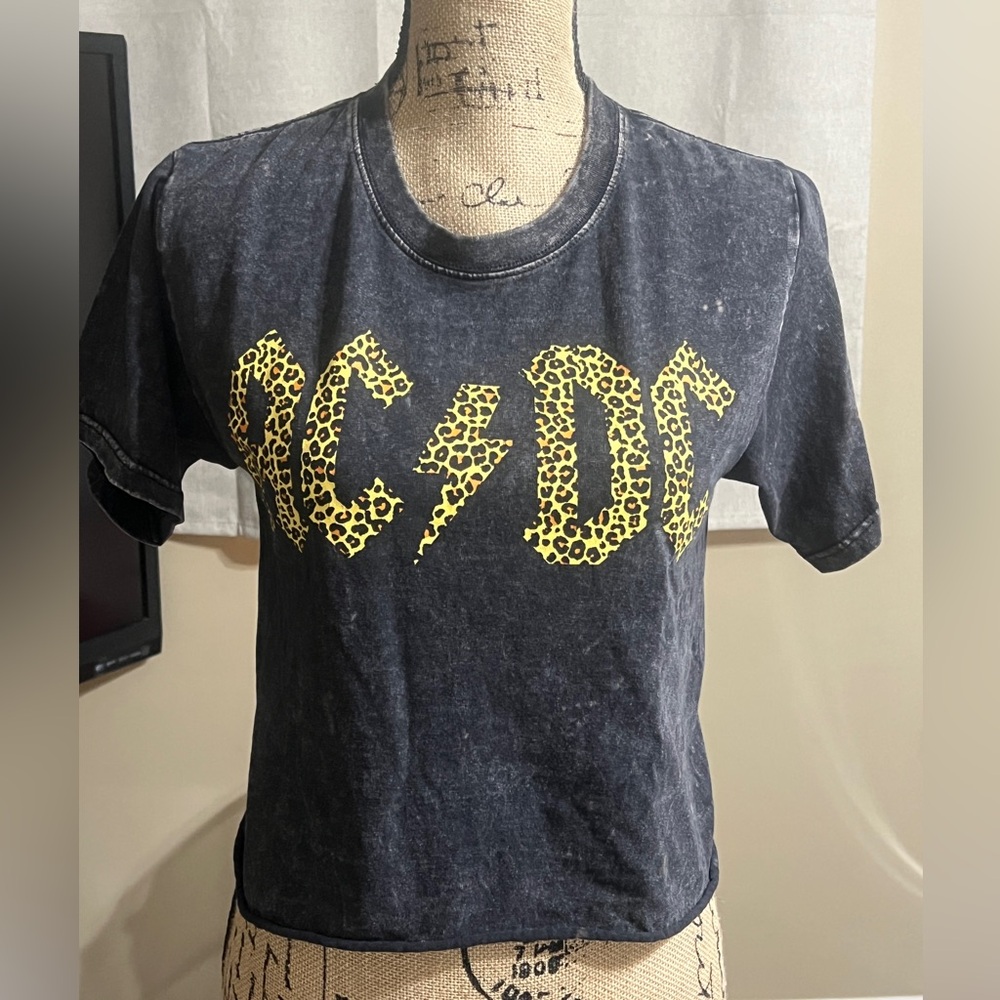 AC/DC leopard print crop top